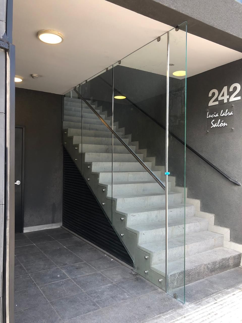 Escaleras y Barandas